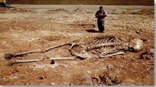 Photo of اكتشاف هياكل عملاقة لقوم عاد في صحراء الربع الخالي بالسعودية